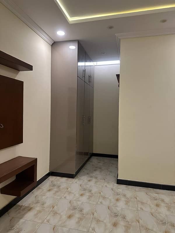 10 Marla House For Sale In Umar Block Bahria Town Lahore 32