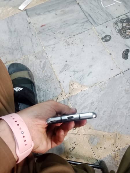 bus tuch bark hai maslh koi nai 4ram 64 rom non pta 1