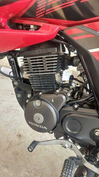 Honda CB 150F 11