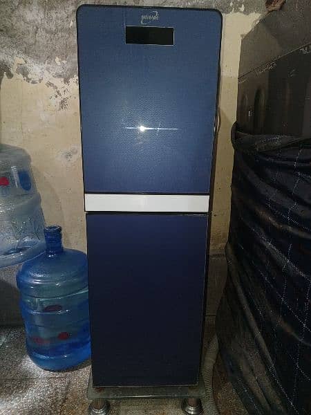 Homage Water dispenser ( Three taps ) Blue glass door 1