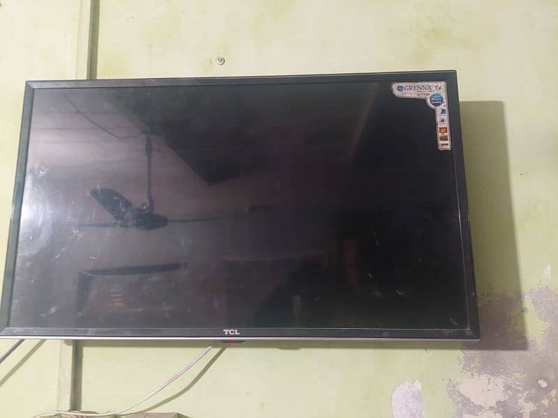 TCL 32" home used LCD 1