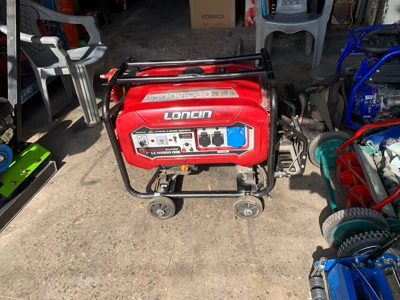 10/10 condition 8.5/9kva petrol+gas generator Loncin 0