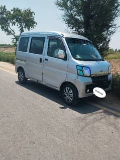 Daihatsu Hijet 11/16 . . urgent sell. . Cool car for eight people