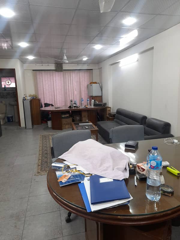 4 OFFICES 500 sq. ft FOR SALE EACH ON SAME FLOOR IN BRAND NEW BUILDING AT JAMI COMMERCIAL DHA 6