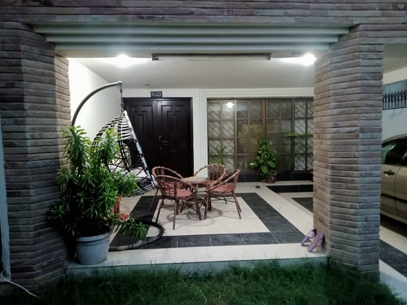 300 Sq Yd Bungalow For Sale At 6th Comm Street Phase 4 DHA Karachi 6