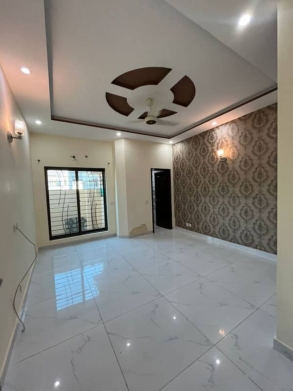 10 Marla Like A Brand New House For Sale In Bahria Town Lahore 24