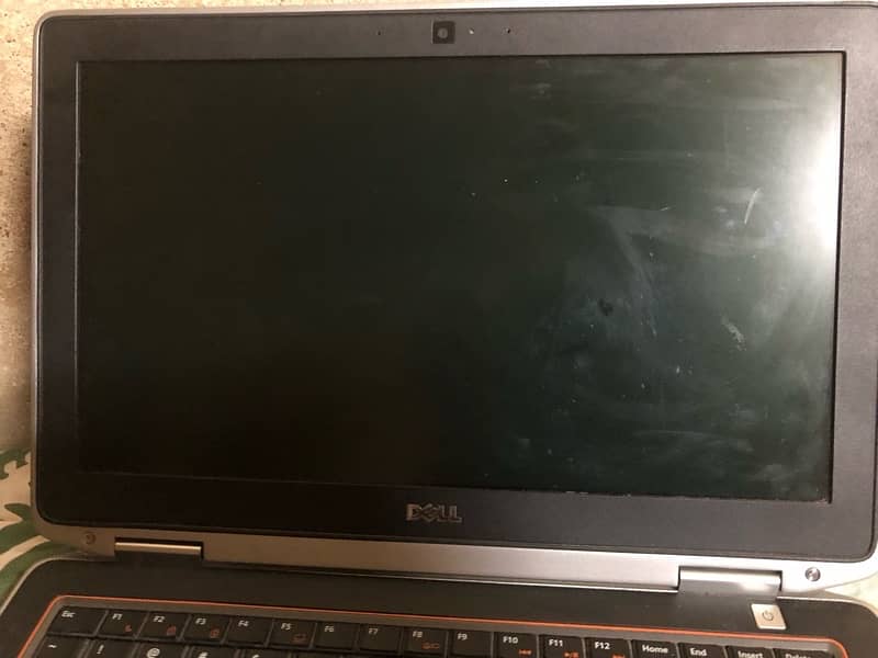 Dell laptop corei7 2gen 4GB ram and 160GB SSD 2
