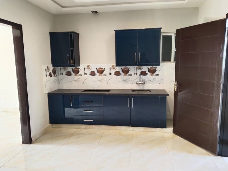 One Bed Non Frunished Apartment For Sale in Bahria Town Lahore 1