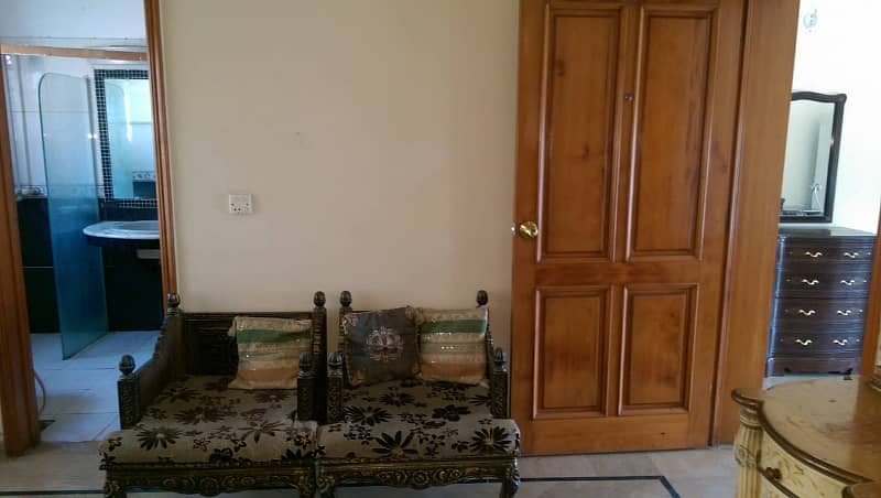 4 Beds 10 Marla Beautiful Location House For Rent In Ex Air Avenue Phase 8 4