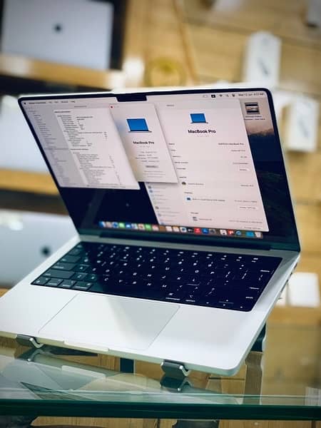 Macbook M1 Pro ( 14 inches ) 6