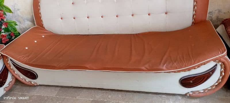 5seated sofa set 0