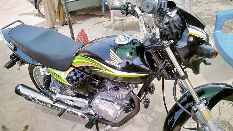 Honda Deluxe 125 Model 2015 2