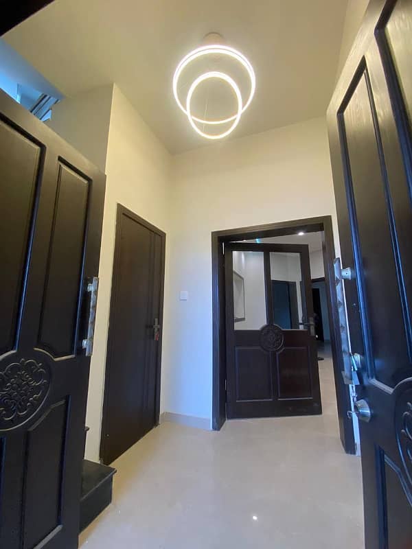 Bahria enclave Sector M 10 Marla Luxury House for sale 0