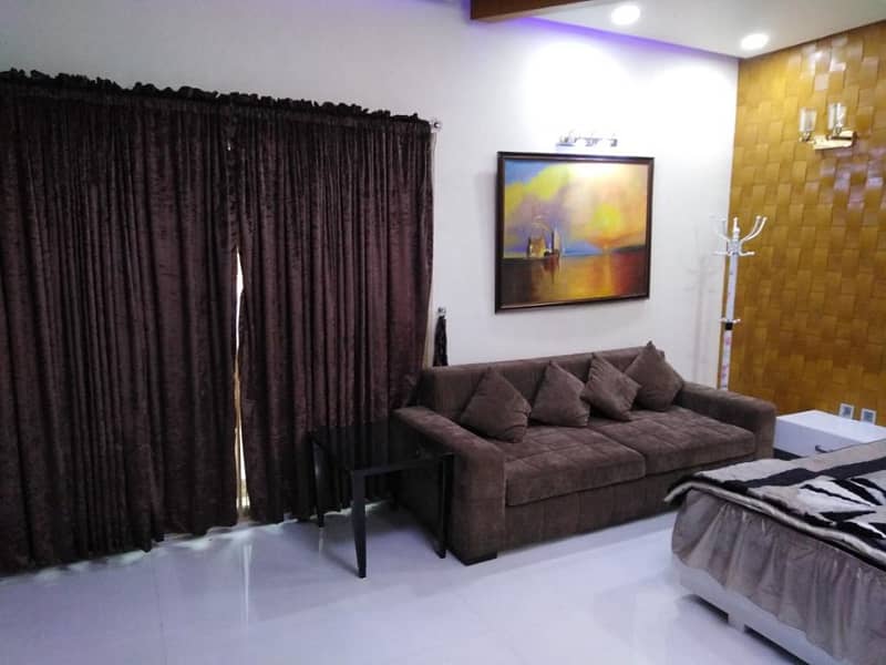 2 BED FULLY FURNISH APARTMENT AVAILEBAL FOR RENT IN BAHRIA TOWN LAHORE 7