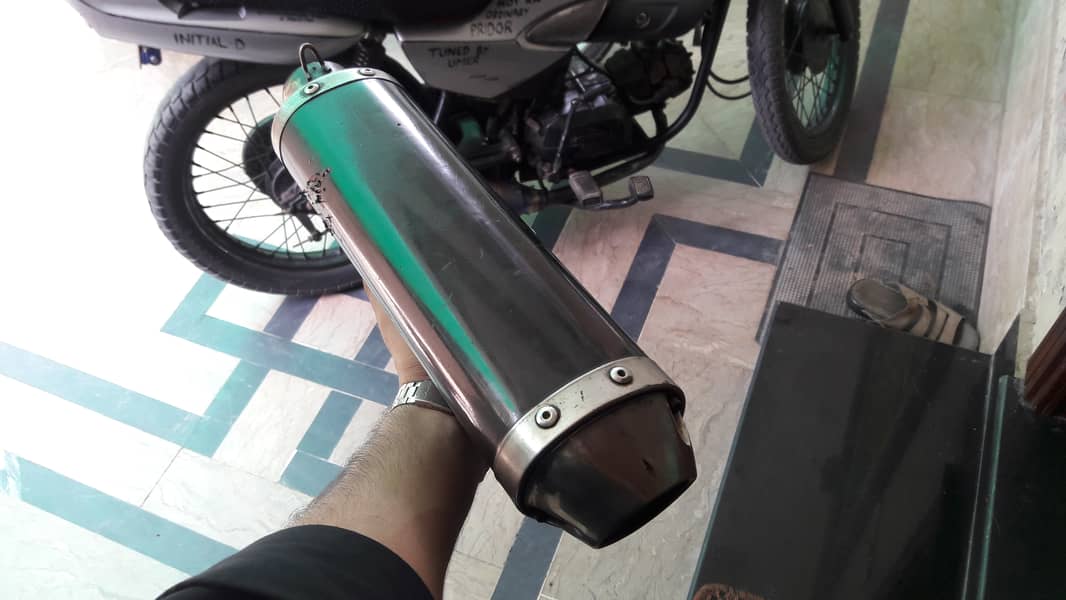 Used Akrapovic copy exhuast for 125cc+ bikes 1