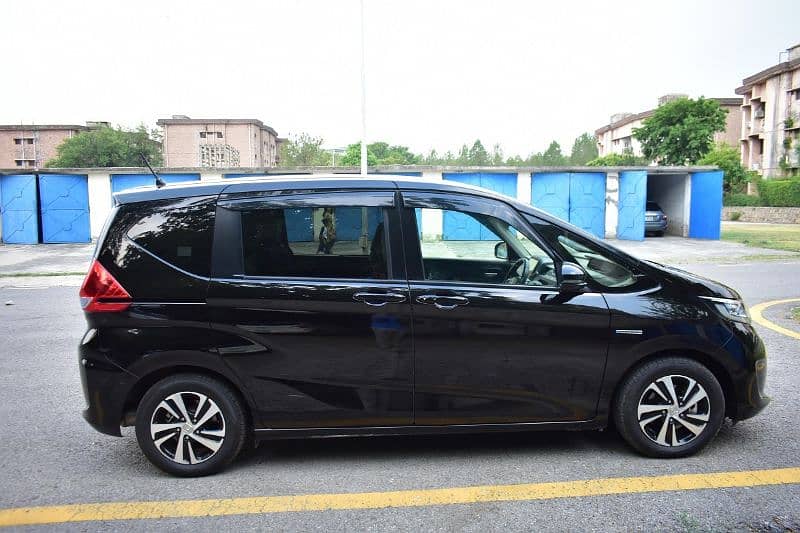 Honda Freed 2019 G Sensing Package 3