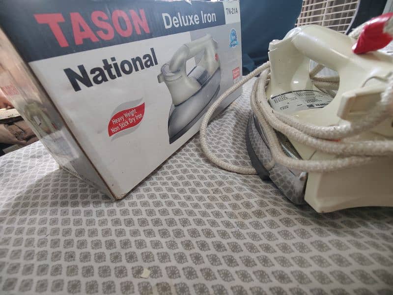 ORIGINAL TASON NATIONAL DELUXE IRON 0