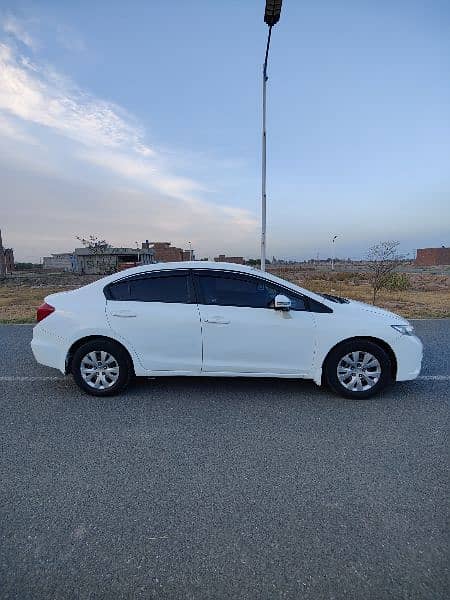 Honda Civic VTi 2015 4