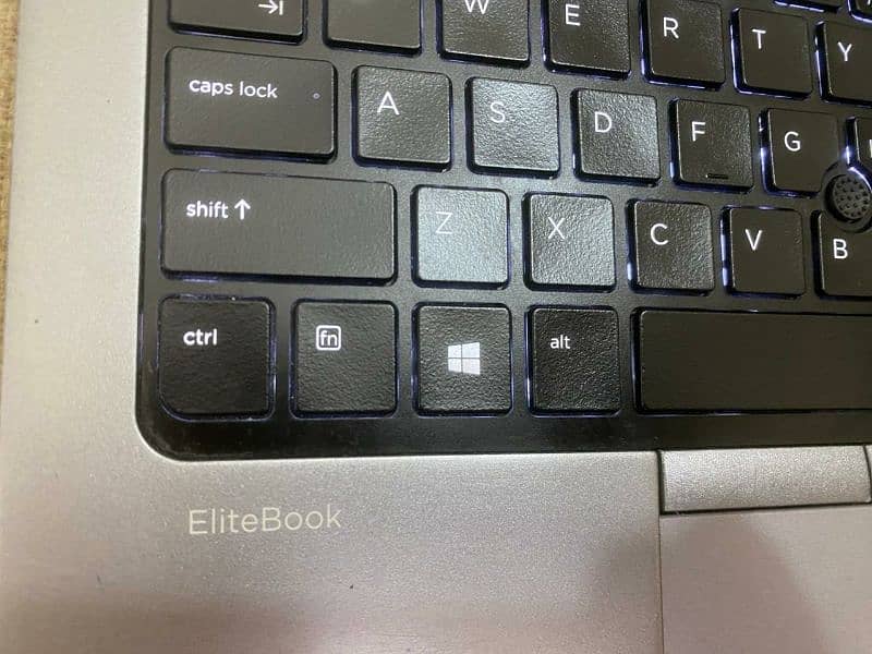 HP Elite Book 820 core i5 4th gen 8|256 SSD backlight keyboard 5