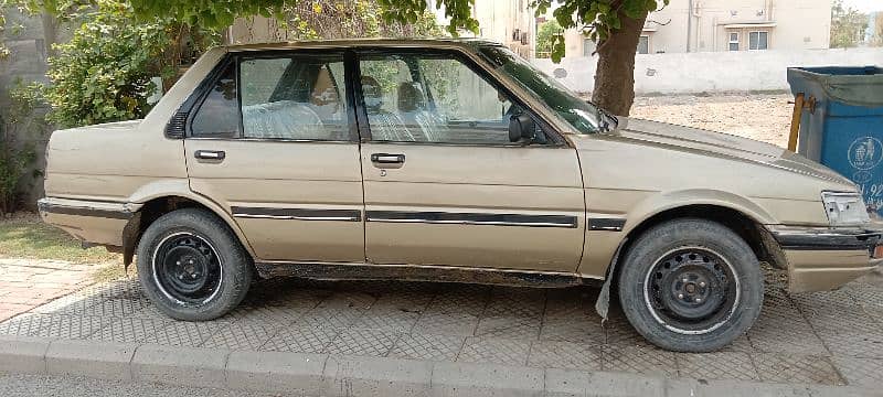 Toyota Corolla Axio 1985 15