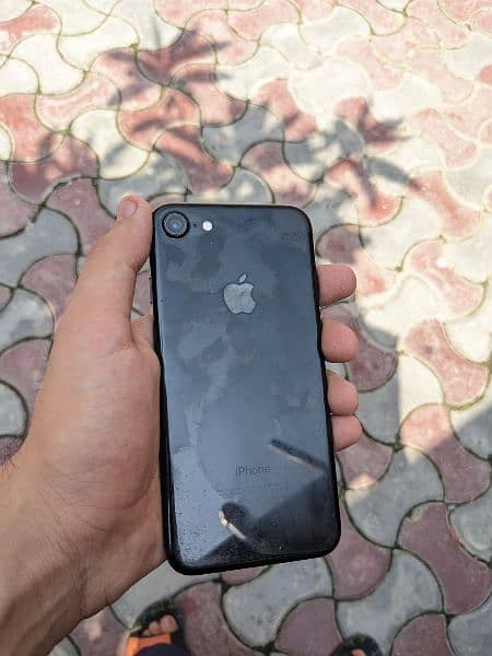 iphone 7 black color PTA approved 128 gb 0