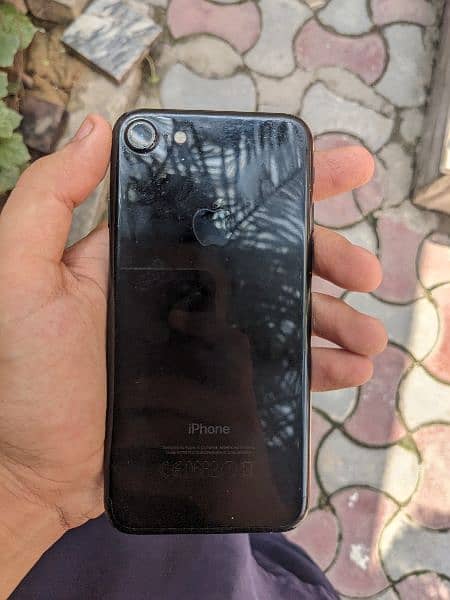 iphone 7 black color PTA approved 128 gb 1