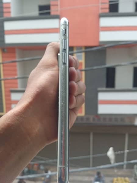 Iphone XS 10/10 (Exchange possible with  ,iphone 11,) 3