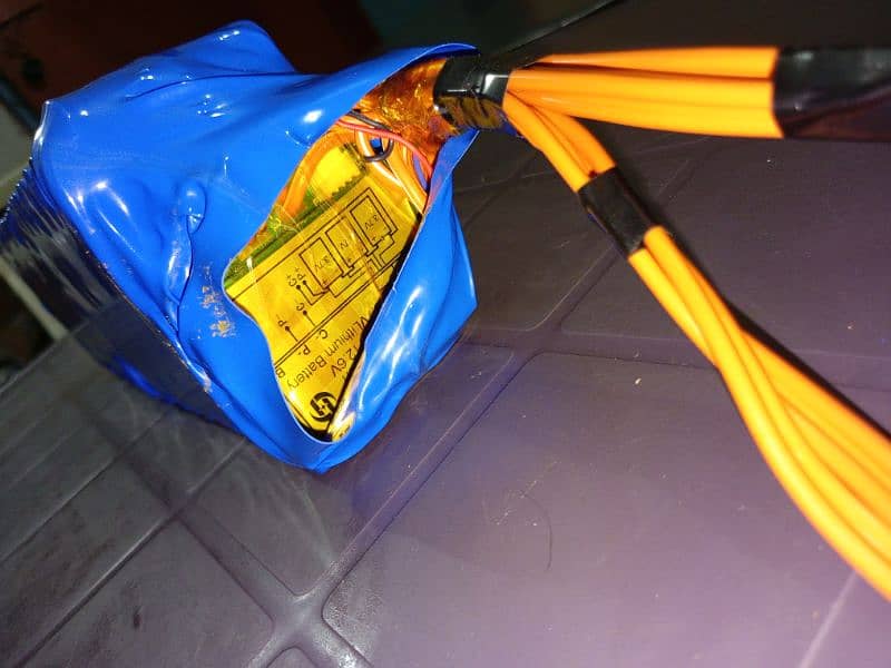 12 v 100amp battery pack 2