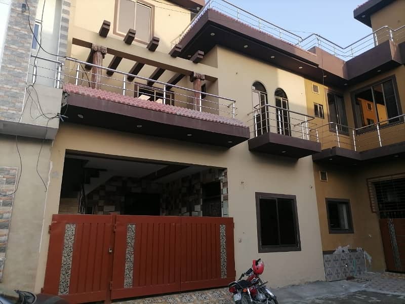 5 Marla Spacious House Is Available In College Road Near Ameer Chowk 0