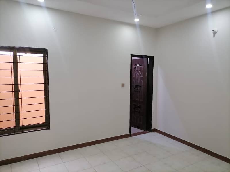 5 Marla Spacious House Is Available In College Road Near Ameer Chowk 4