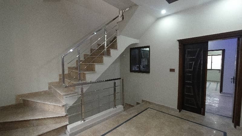 Own A House In 5 Marla Lahore 16