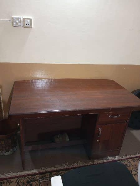 Office wooden table for sale 3