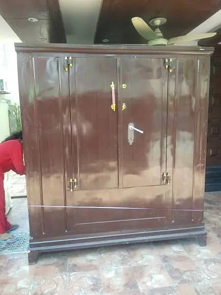 wardrobe/almirah/almari/cupboard/steel almari 1