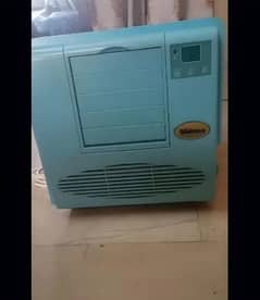 RARE Portable AC Shinco brand (Made in singapore)