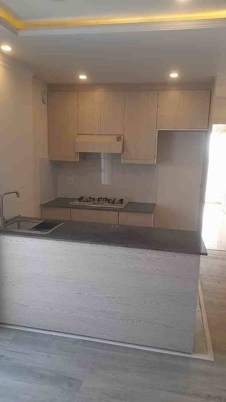 1BED BREAND NEW STUDIO APARTMENT READY TO MOVE FOR SALE IN SECTOR E IQBAL BLOCK BAHRIA TOWN LAHORE 9