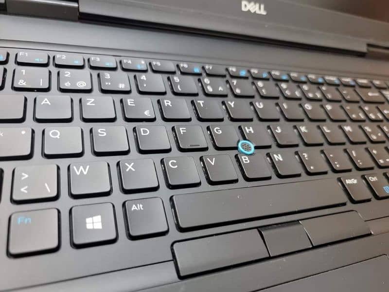 Dell Latitude E5590 Touch Core-i7 8th Gen Laptop 1