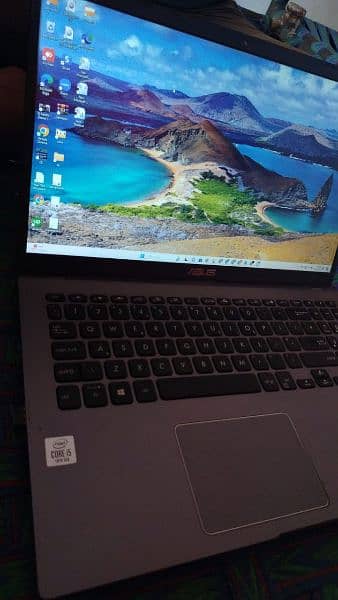 ASUS vivobook i5 Gen 10 8GB Ram \ 512GB SSD 1