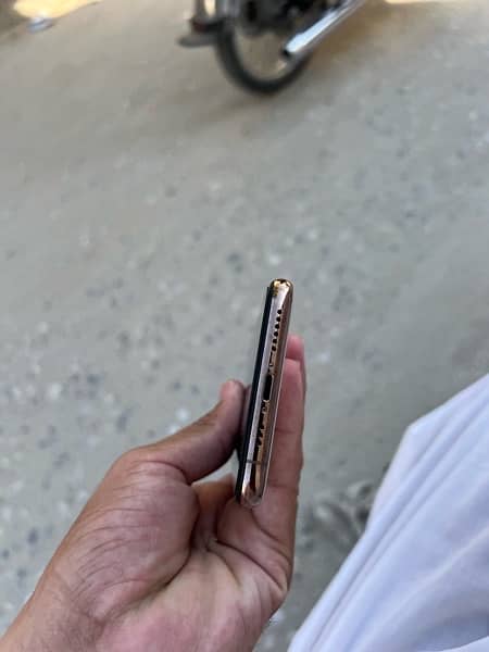 iPhone Xs 256 GB Non PTA 4