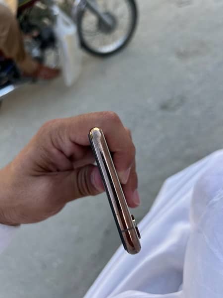 iPhone Xs 256 GB Non PTA 5