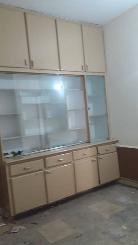 Allama Iqbal Town 10 Marla upper Portion For Rent 0