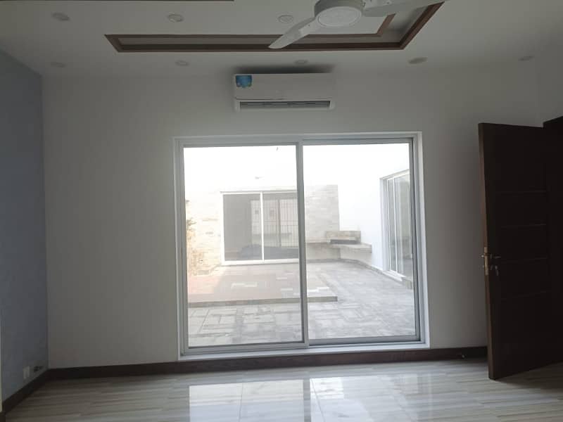 Hot Location Kanal 6 Beds Fully Basement House Available For Rent in DHA Phase 5 Block G Near Wateen Chowk 23