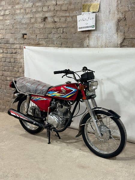 Honda 125 2018 Model 2 Digit Golden number 9