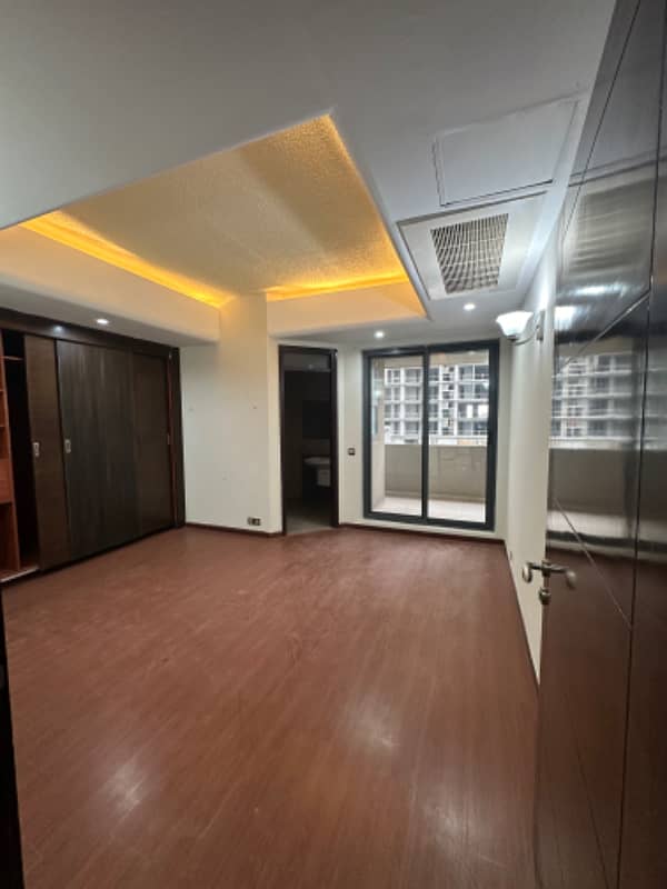 3 Bedrooms Unfurnished Beautiful Apartment Available For Rent in Silver Oaks F-10 Markaz islamabad 0