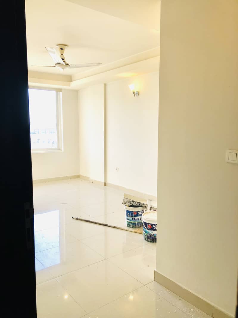 3 Bedrooms Unfurnished Apartment For Rent In Executive Heights F-11 Markaz 8