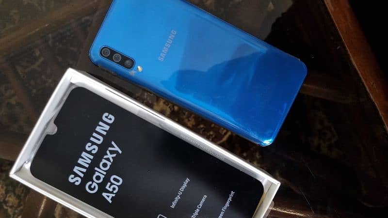 Samsung Galaxy A50 3