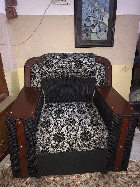 Sofa set antique design very less used gd condition for sale 1