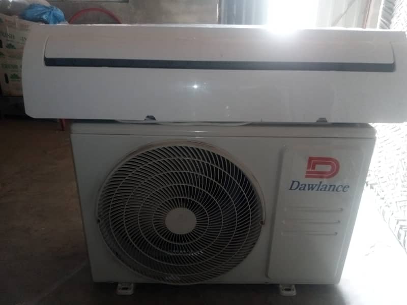 1.5 Ton Dawlance Dc Inverter Almost New (03075269316) 0