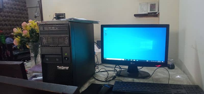 Computer for sale Thinkserver 0