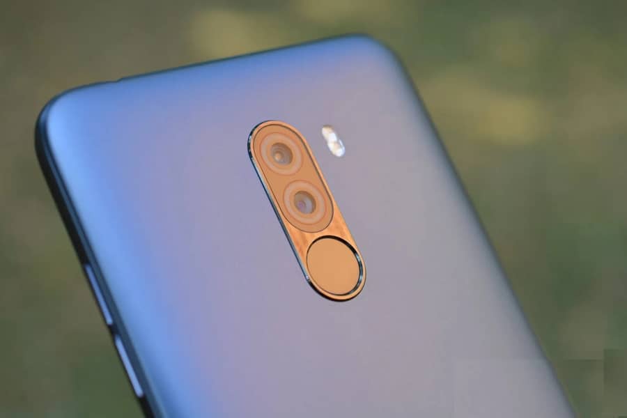 Xiaomi Poco F1 (6GB 128GB) 3