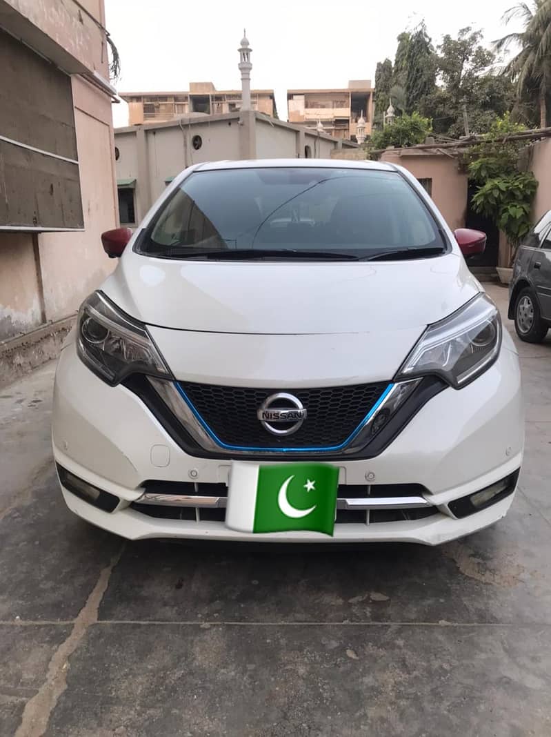 Nissan Note E Power 2017 0